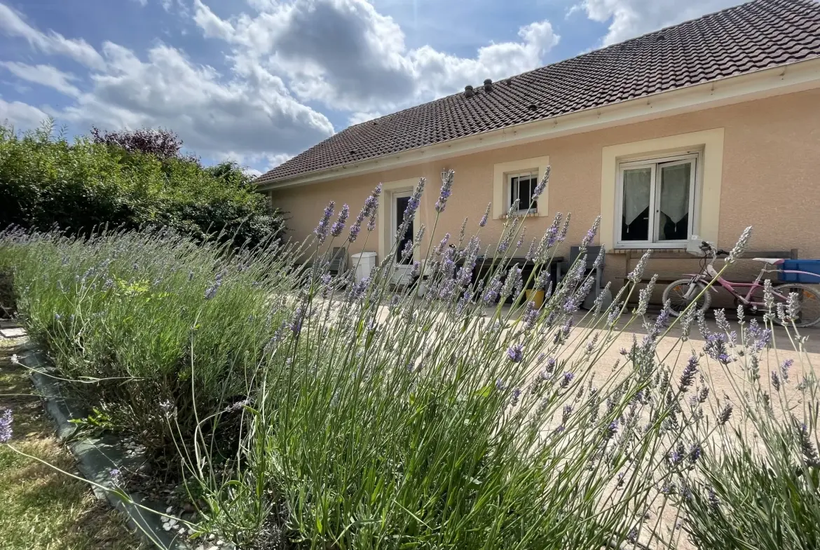 Pavillon sur 3000m2 de terrain à Lisores 14140 
