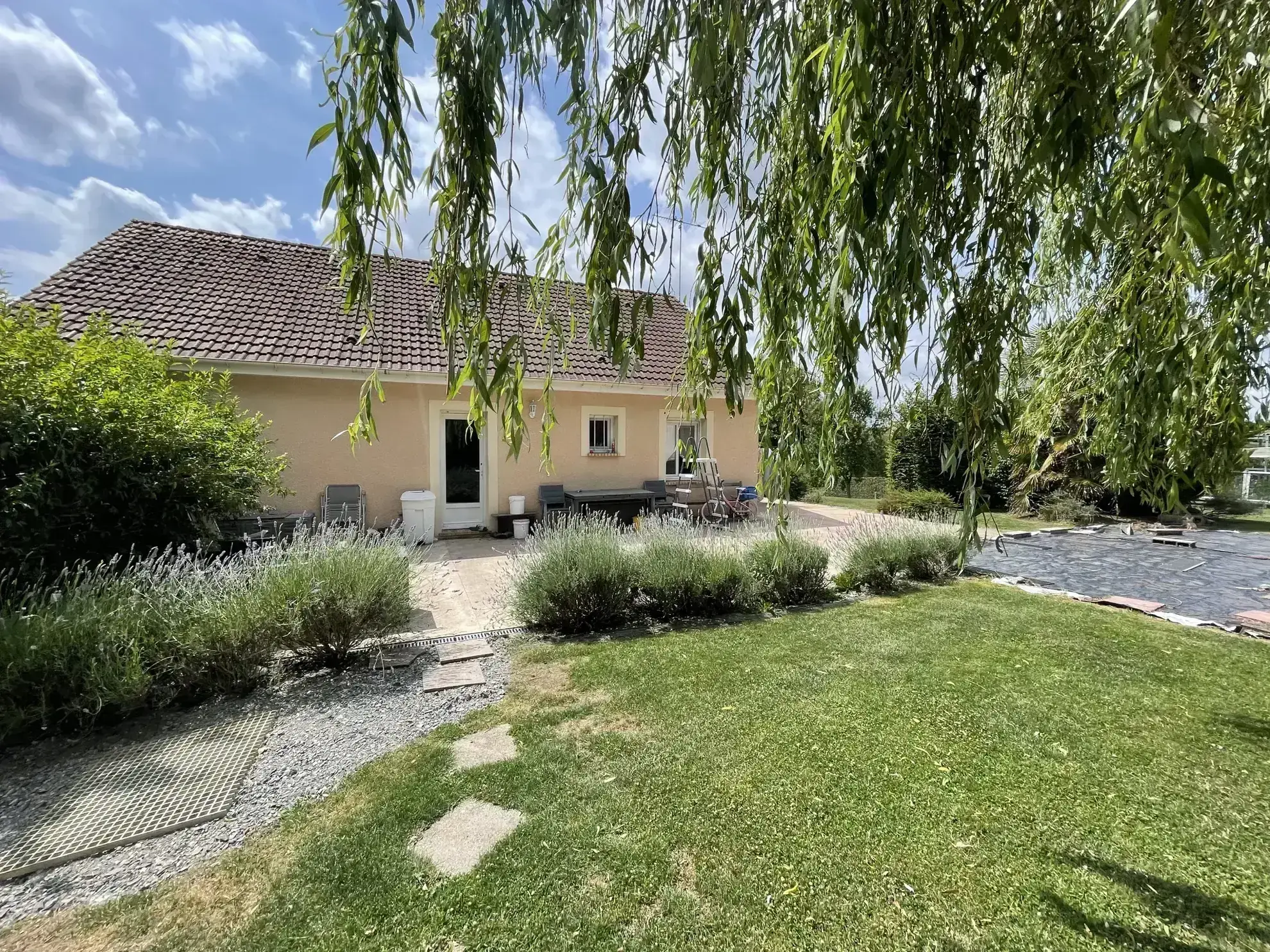 Pavillon sur 3000m2 de terrain à Lisores 14140 