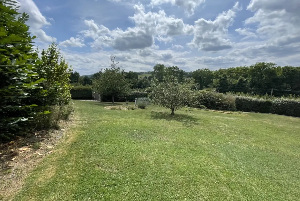 Pavillon sur 3000m2 de terrain à Lisores 14140 