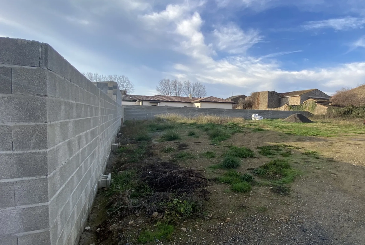 Terrain constructible à vendre à Trausse Minervois 