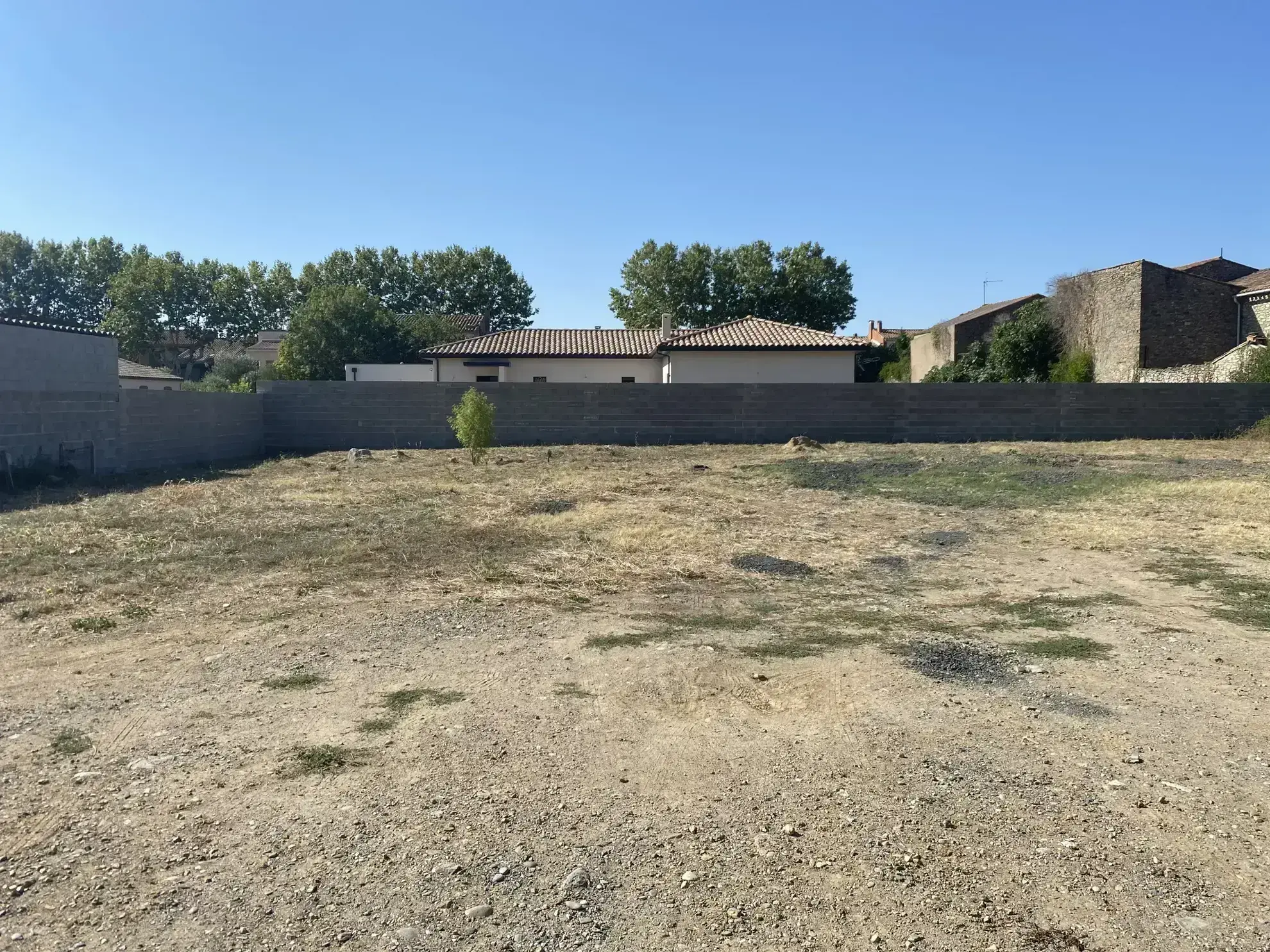 Terrain constructible à vendre à Trausse Minervois 