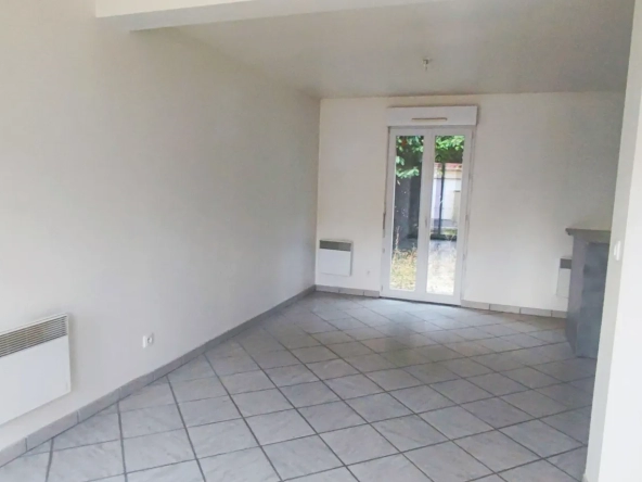 Maison de plain-pied à vendre à Voves 