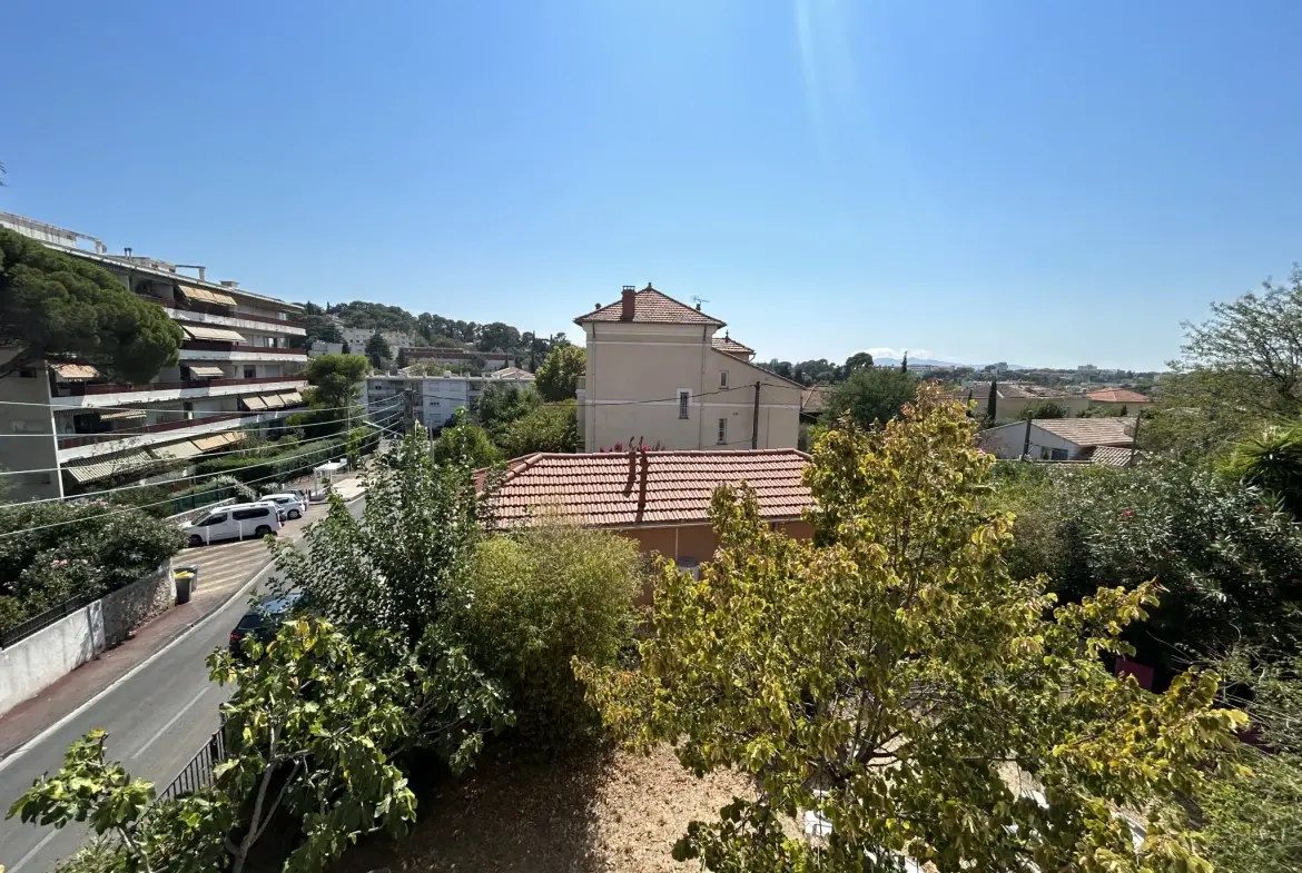 Appartement 3 pièces 54,73m2 avec cave et jardin à Toulon 