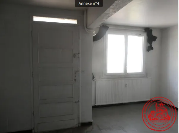 Grand appartement de type studio à acheter à Meyzieu (69) 