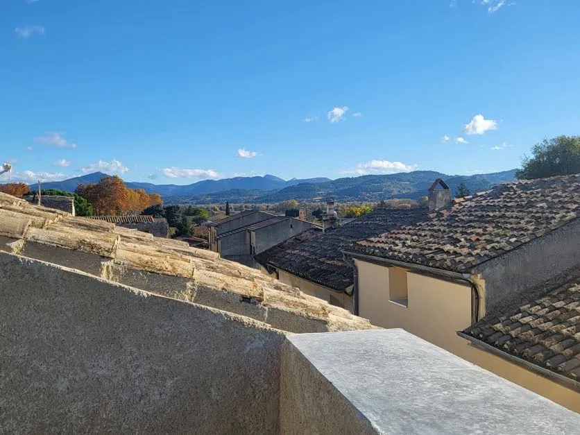 Belle Maison de Village rénovée avec terrasse et vue 