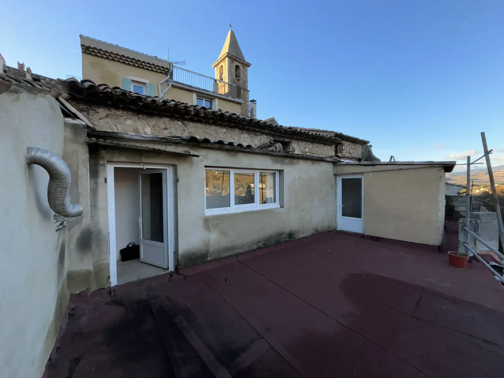 Maison de village à rénover avec terrasse - Mirabel aux Baronnies 