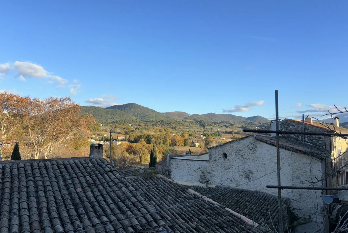 Maison de village à rénover avec terrasse - Mirabel aux Baronnies 