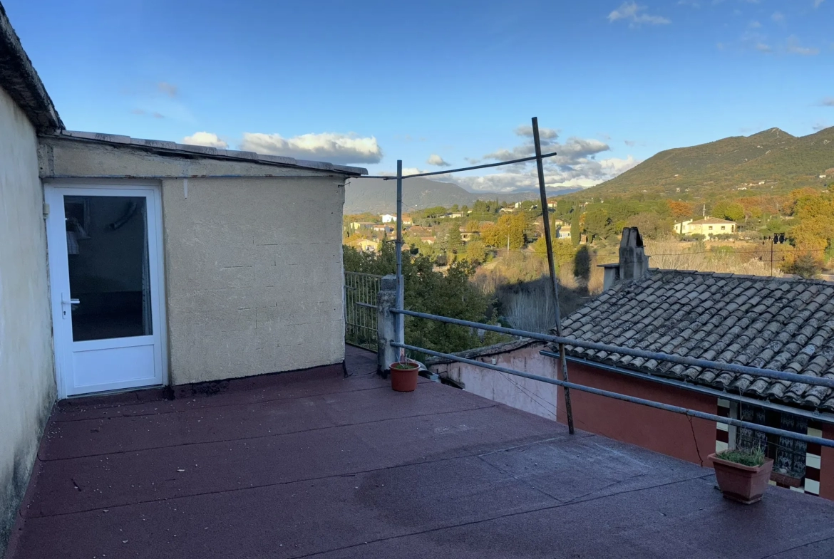 Maison de village à rénover avec terrasse - Mirabel aux Baronnies 