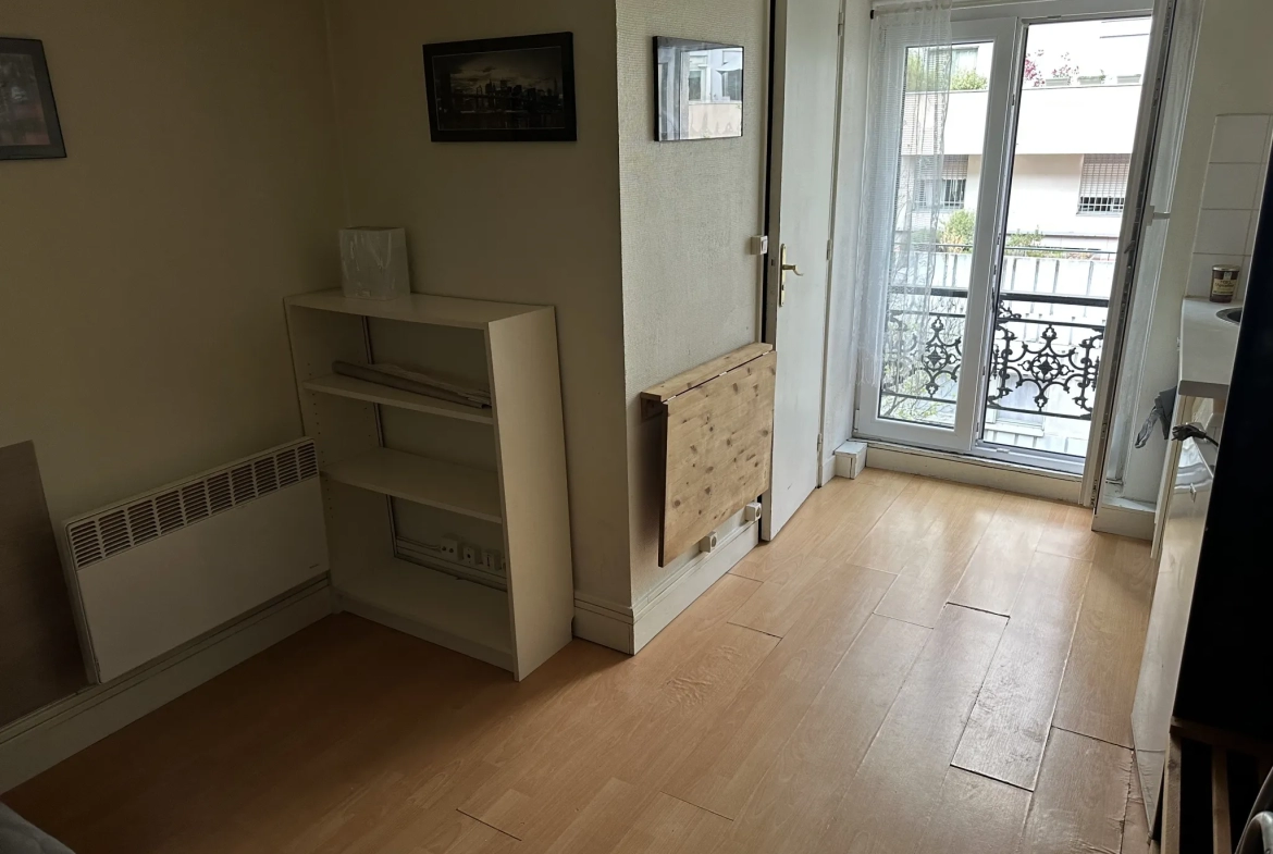 Studio de 12,11 m2 à Paris 19ème arrondissement 