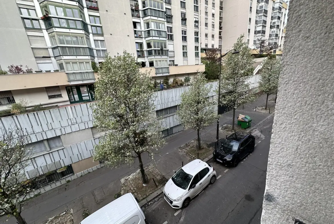 Studio de 12,11 m2 à Paris 19ème arrondissement 