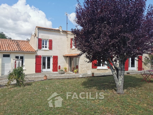 Maison à Fontenay-le-Comte - 3 chambres - 126m2