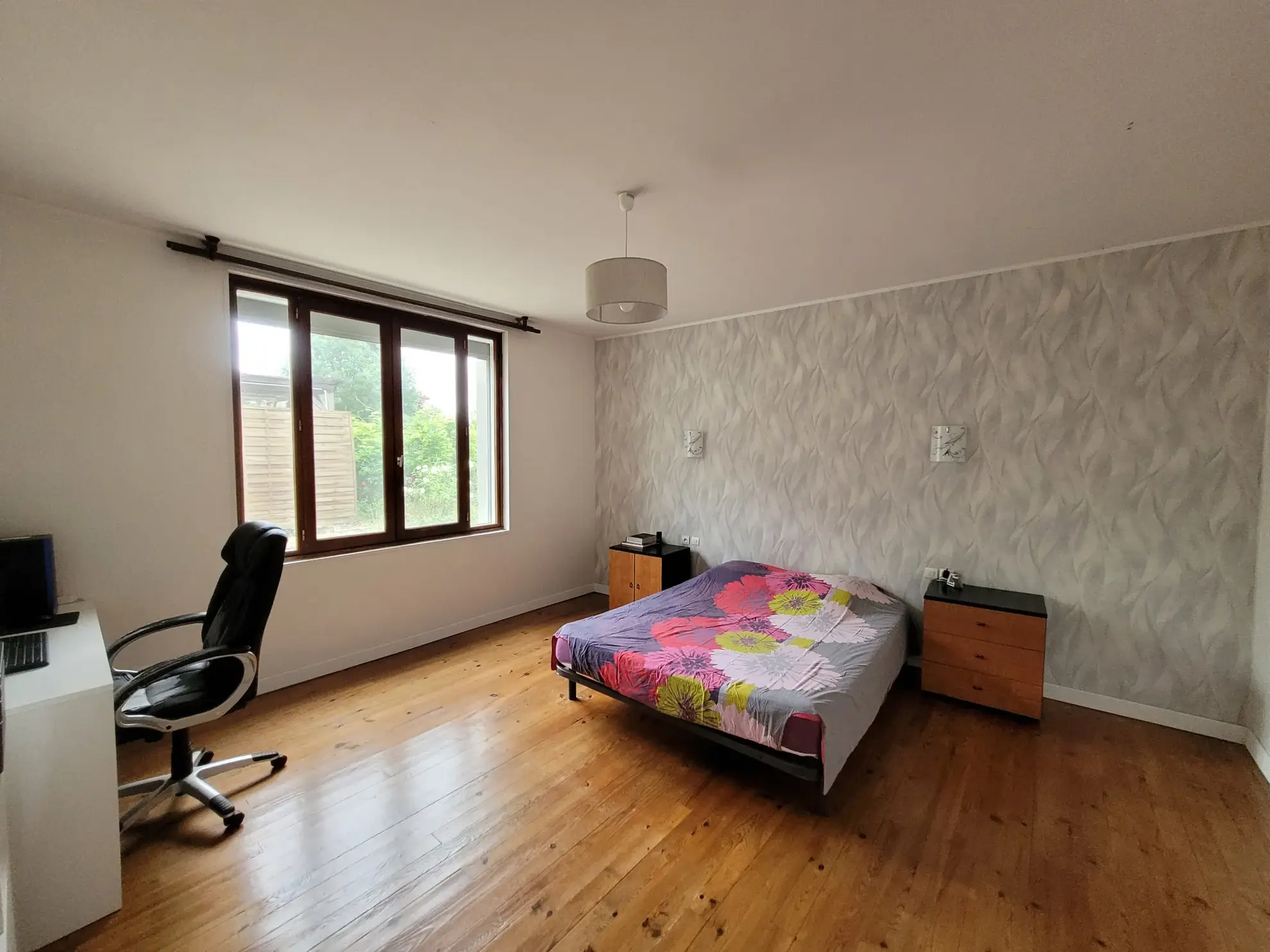 Maison 4 chambres avec garage et piscine à Cordes-Tolosannes 
