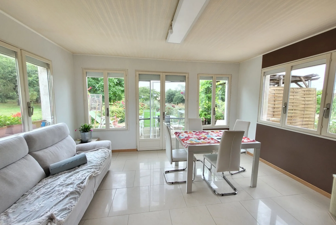 Maison 4 chambres avec garage et piscine à Cordes-Tolosannes 