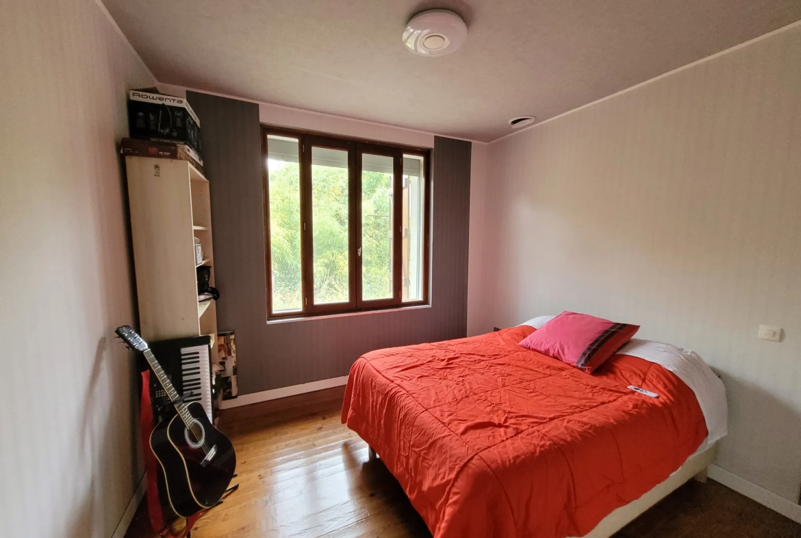 Maison 4 chambres avec garage et piscine à Cordes-Tolosannes 