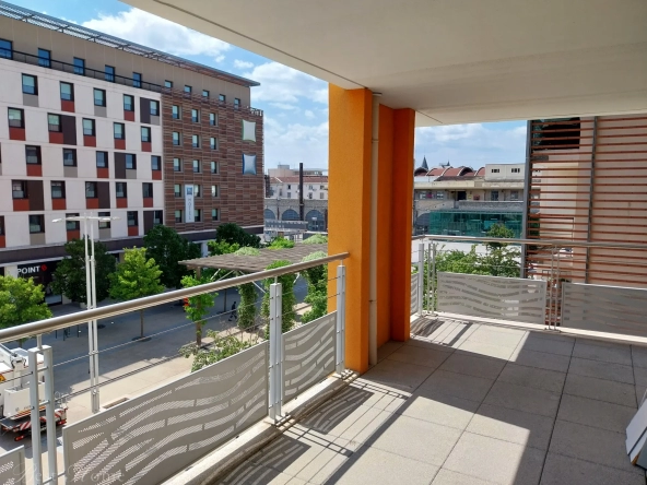 Appartement à vendre à Nîmes, 74m2, 2 chambres, terrasse et garage