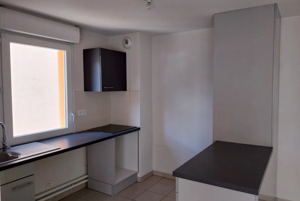 Appartement à vendre à Nîmes, 74m2, 2 chambres, terrasse et garage 