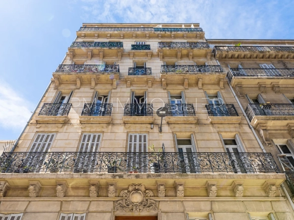 René - Appartement T2 51m2 à Marseille 13004
