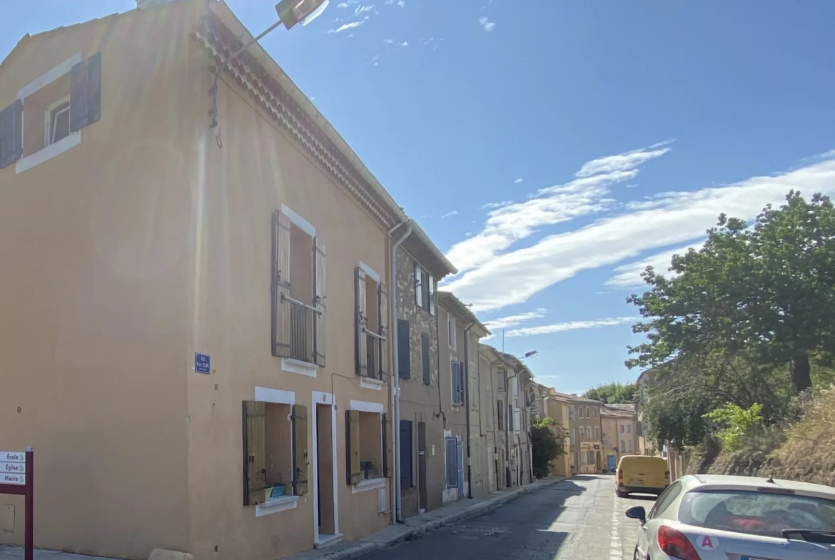 Maison de village à Pourcieux avec vue dégagée 