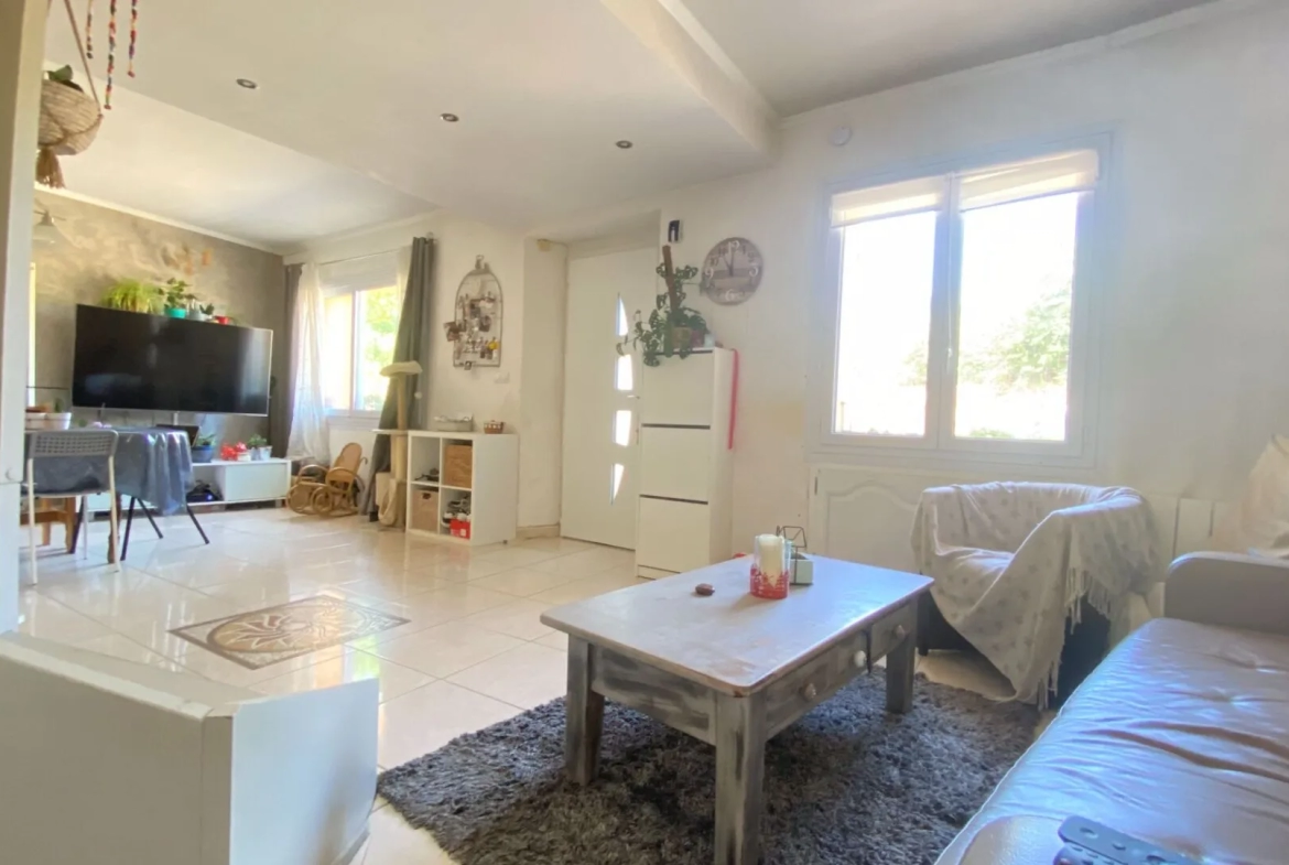 Maison de village à Pourcieux avec vue dégagée 
