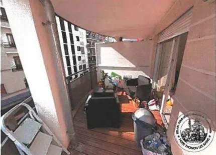 Grand appartement avec 2 chambres en vente à Annemasse