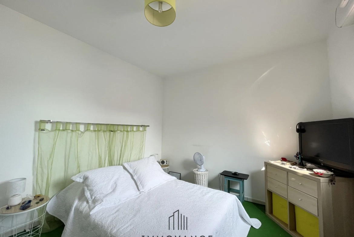 JACOU - APPARTEMENT T3 AVEC TERRASSES ET DOUBLE PARKING 