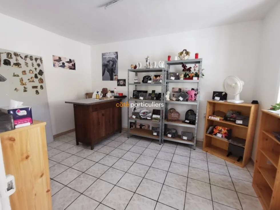 Immeuble 3 Appartements Les Ancizes Comps 