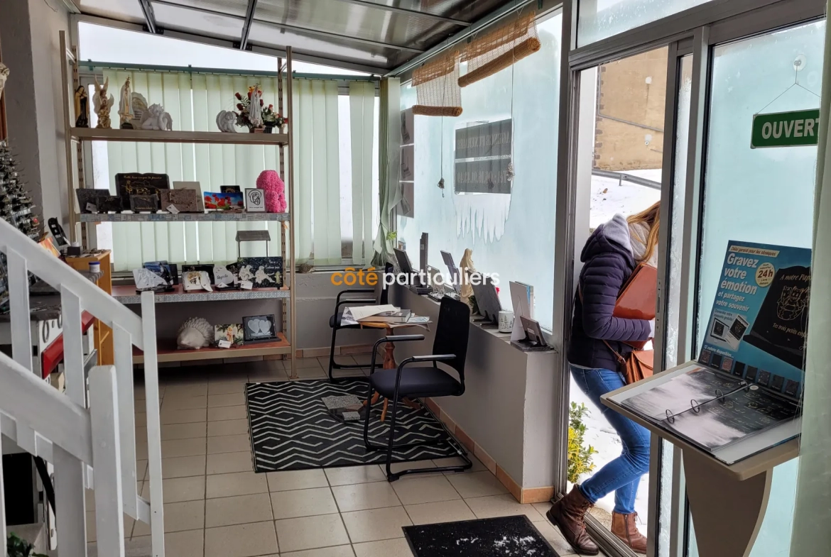 Immeuble 3 Appartements Les Ancizes Comps 