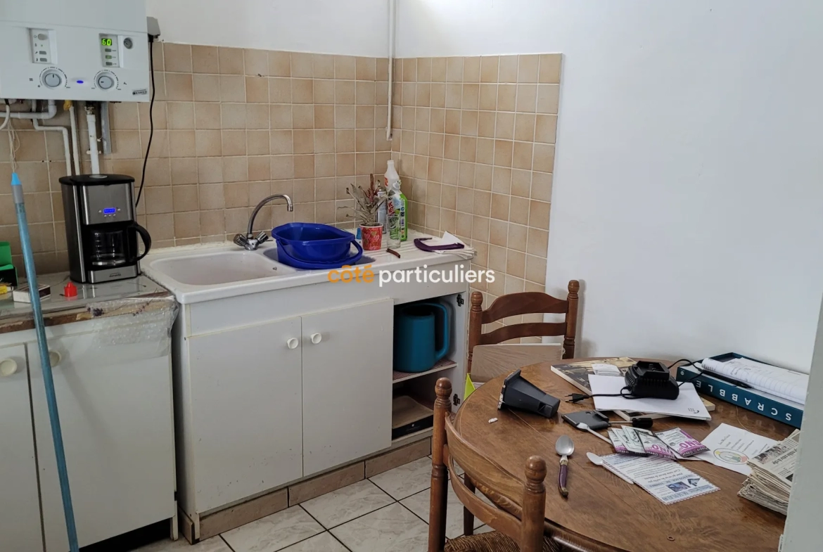 Immeuble 3 Appartements Les Ancizes Comps 