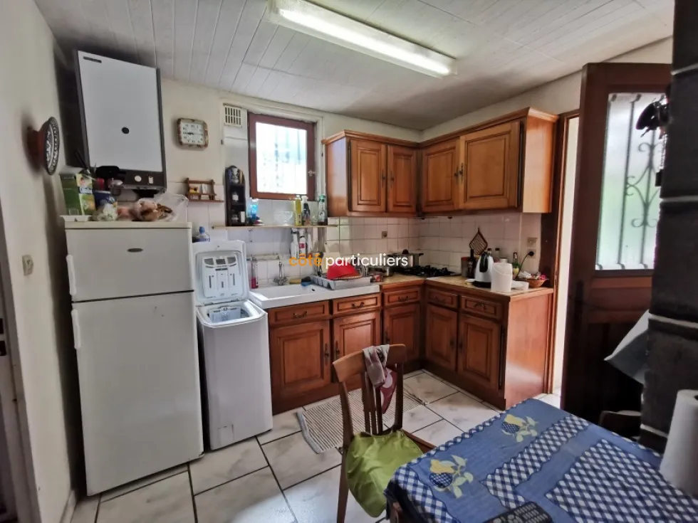Immeuble 3 Appartements Les Ancizes Comps 