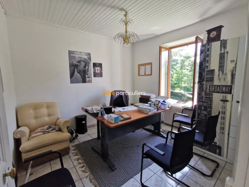 Immeuble 3 Appartements Les Ancizes Comps 