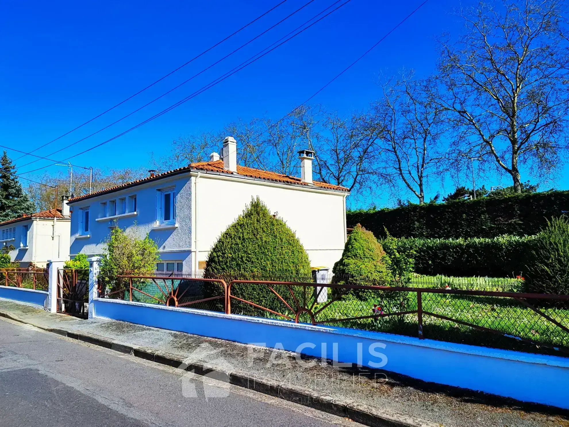 Vente maison rénovée - 5 pièces 110m2 - Secteur lycée Camille Guérin 