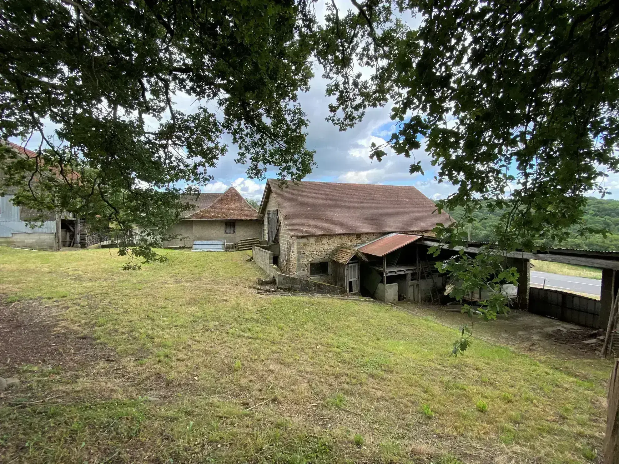 Ferme avec vue Pyrénées 2500 m2 de terrain 