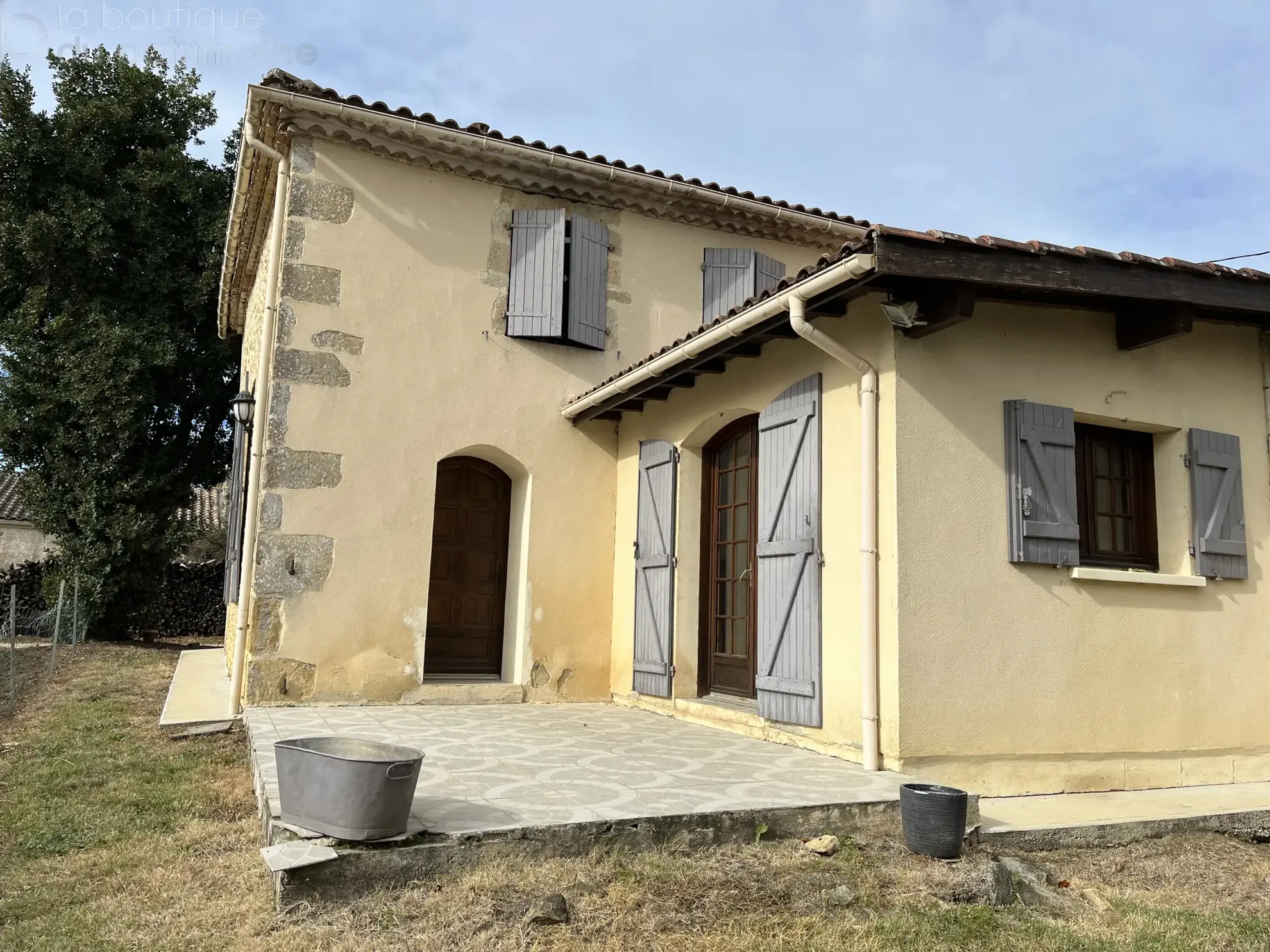 Maison en pierre 5 chambres à Semens 