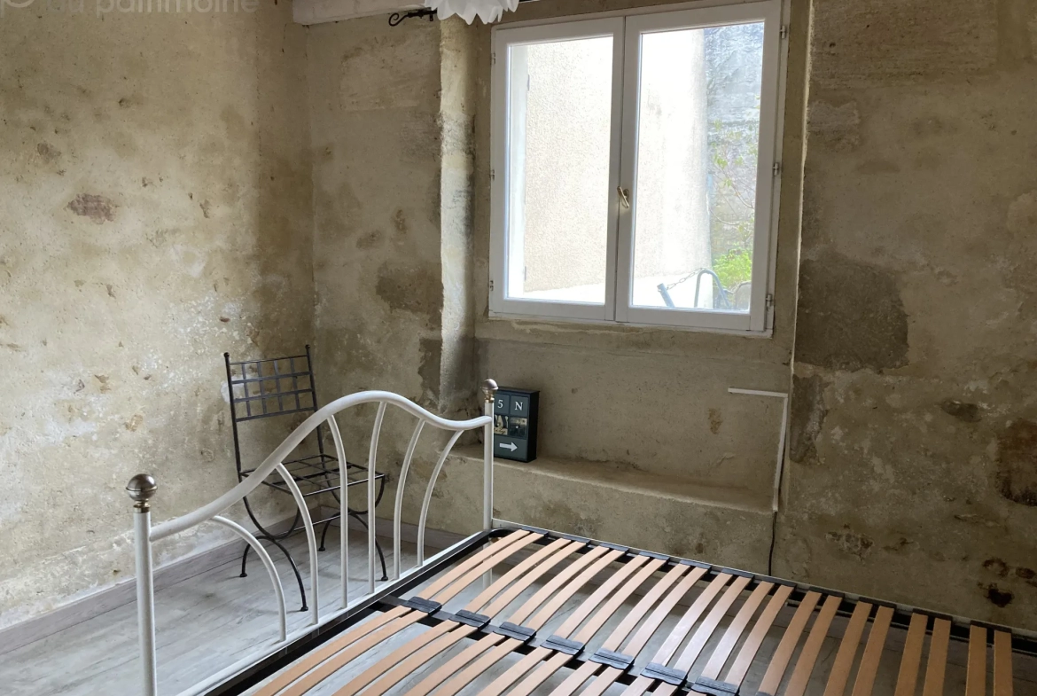 Maison en pierre 5 chambres à Semens 