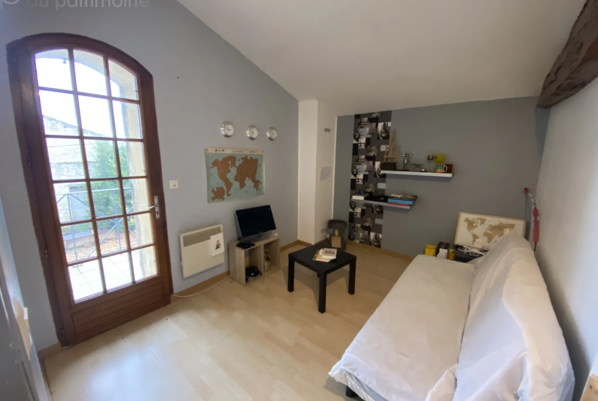 Maison en pierre 5 chambres à Semens 