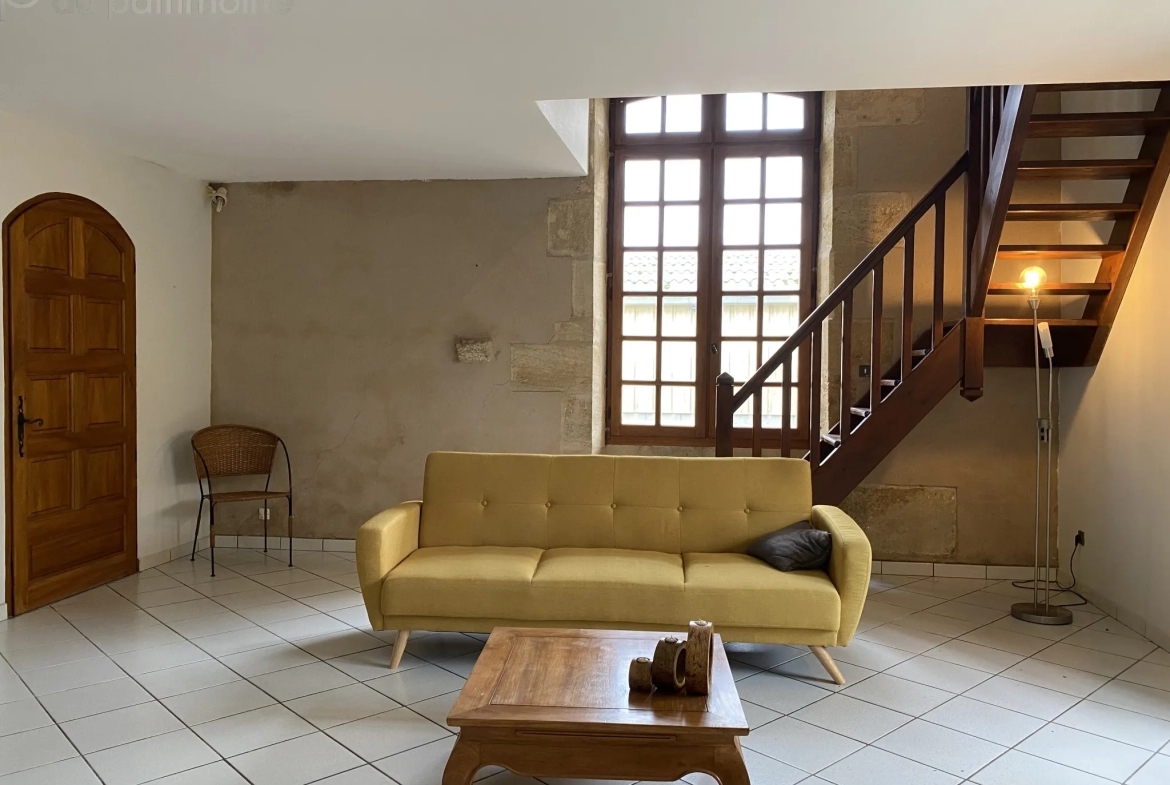 Maison en pierre 5 chambres à Semens 