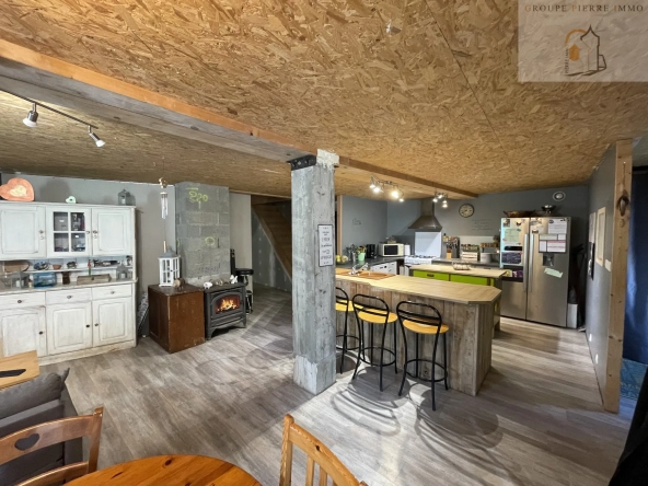 Maison de ville en cours de rénovation avec terrasse de 50 m2