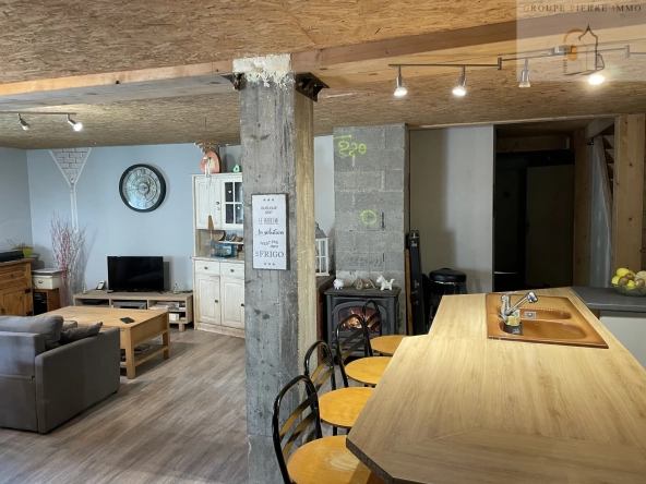 Maison de ville en cours de rénovation avec terrasse de 50 m2 