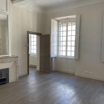 Bel appartement T2 de 56 m2 à Avignon Centre