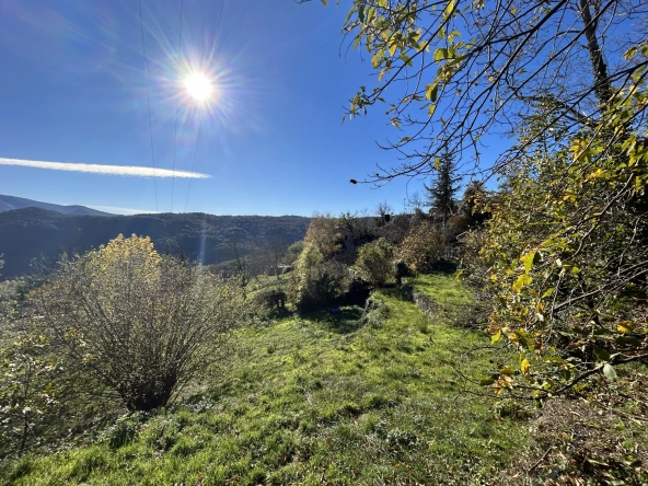 Terrain de 1500m2 à Corsavy à vendre