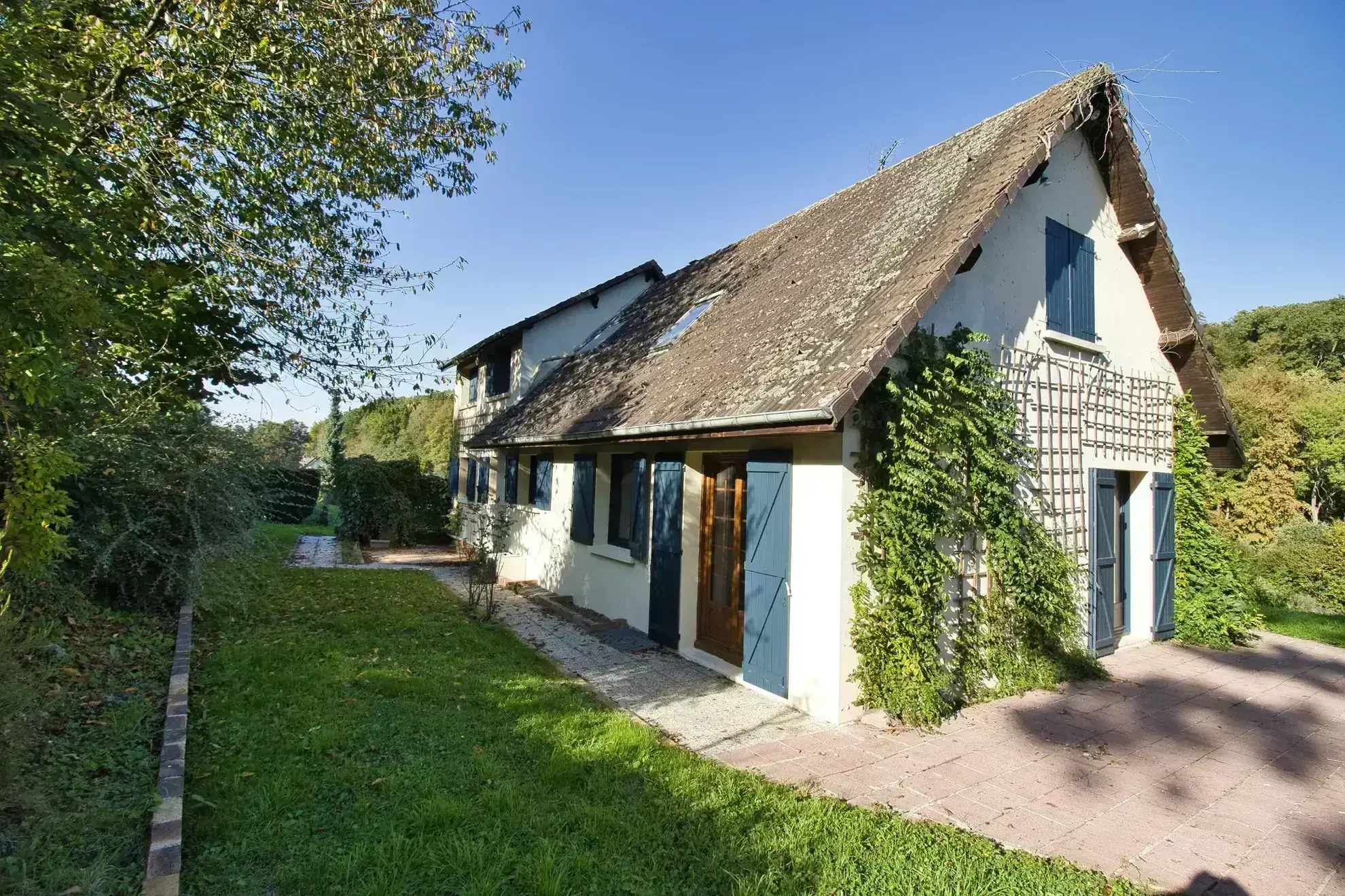 Maison pleine de potentiel à Barentin - 6 pièces avec beau potentiel 