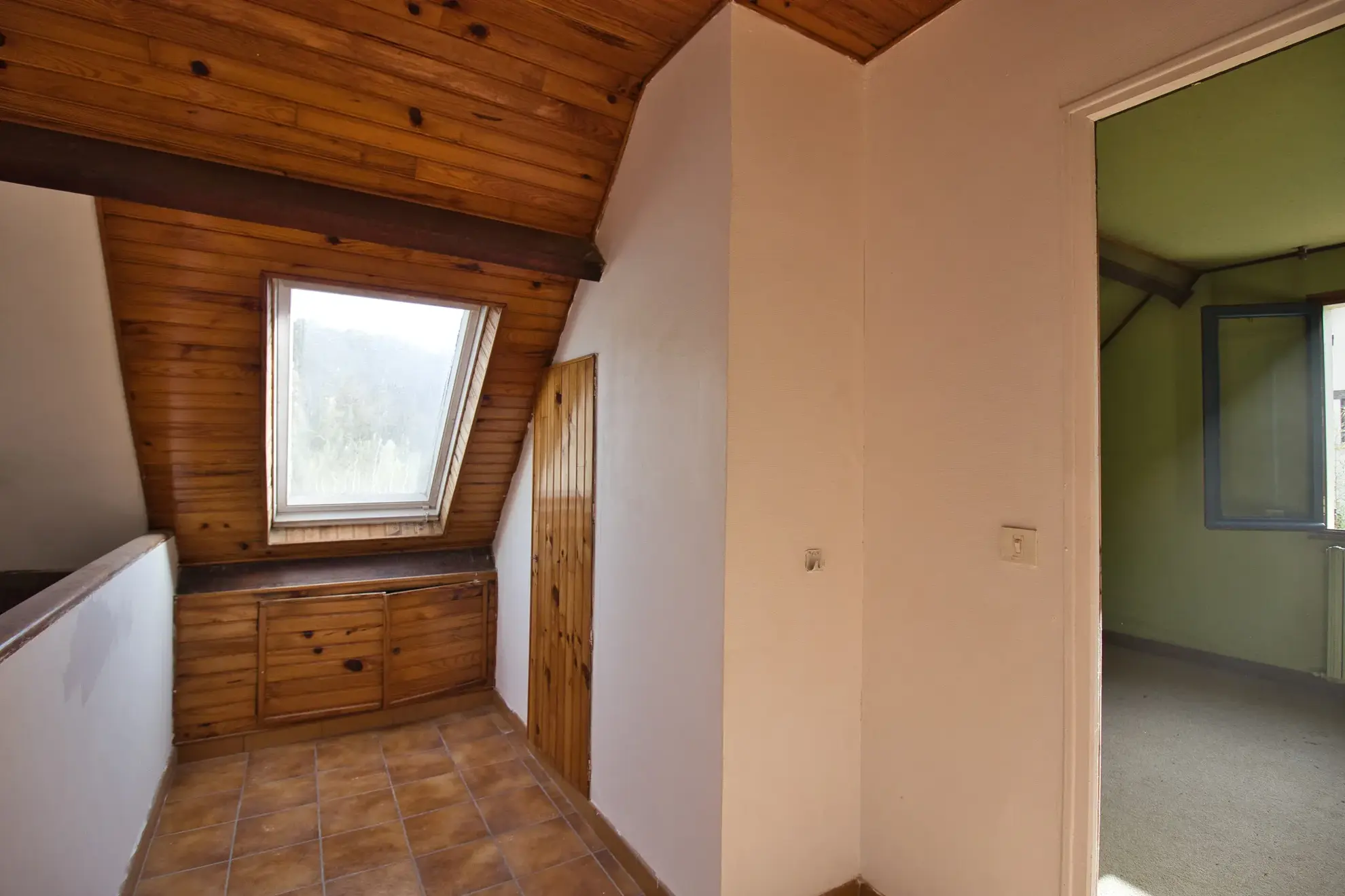 Maison pleine de potentiel à Barentin - 6 pièces avec beau potentiel 