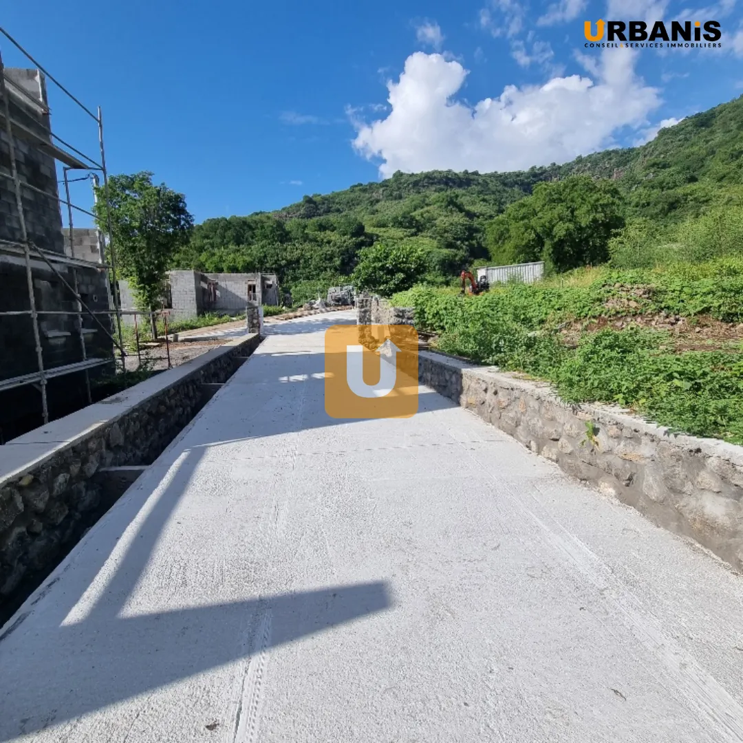 Opportunité en exclusivité : terrain de 826m2 à Savannah/Tour des Roches 