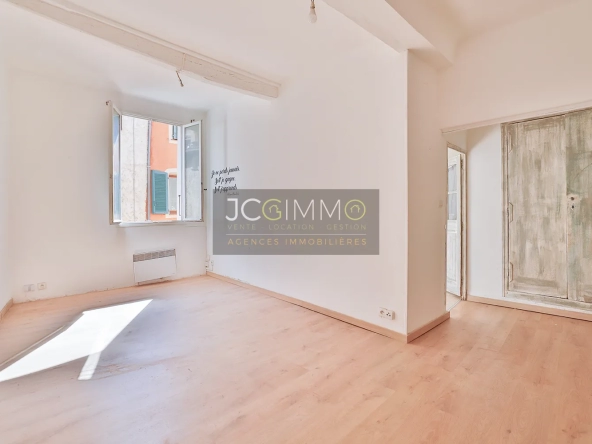 Appartement T3 de 47,18 m2 en centre-ville de Draguignan