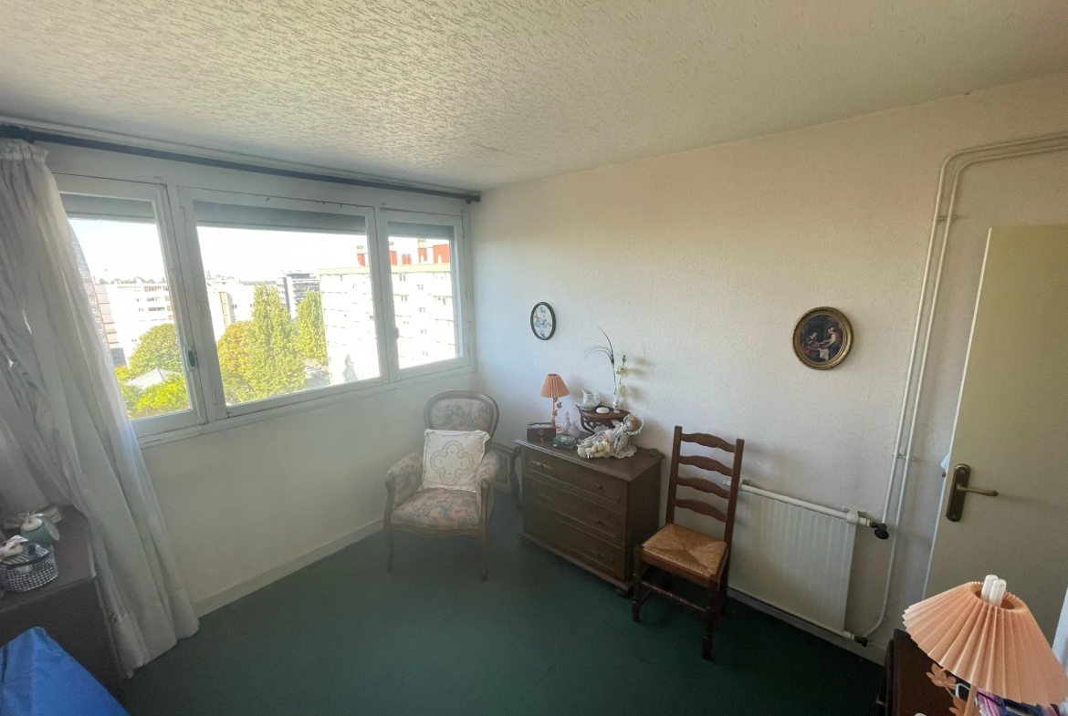 Grand appartement avec balcon à Tarbes (65) 