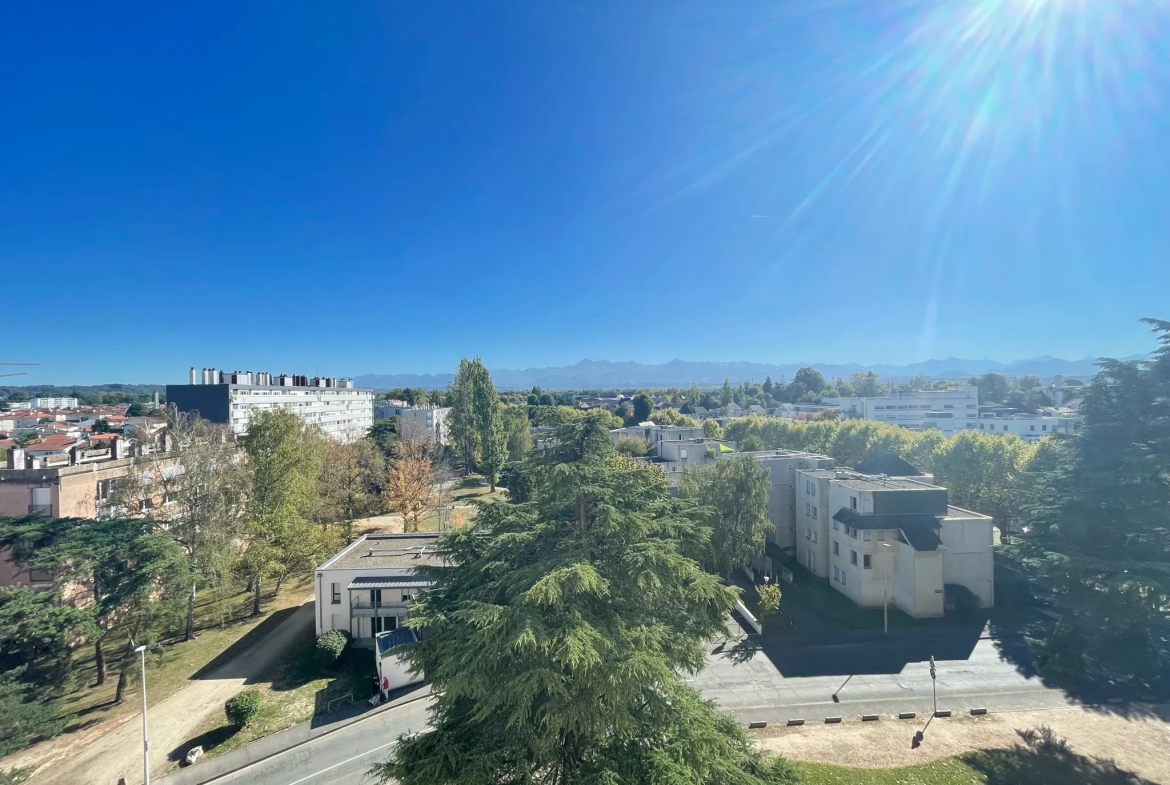 Grand appartement avec balcon à Tarbes (65) 