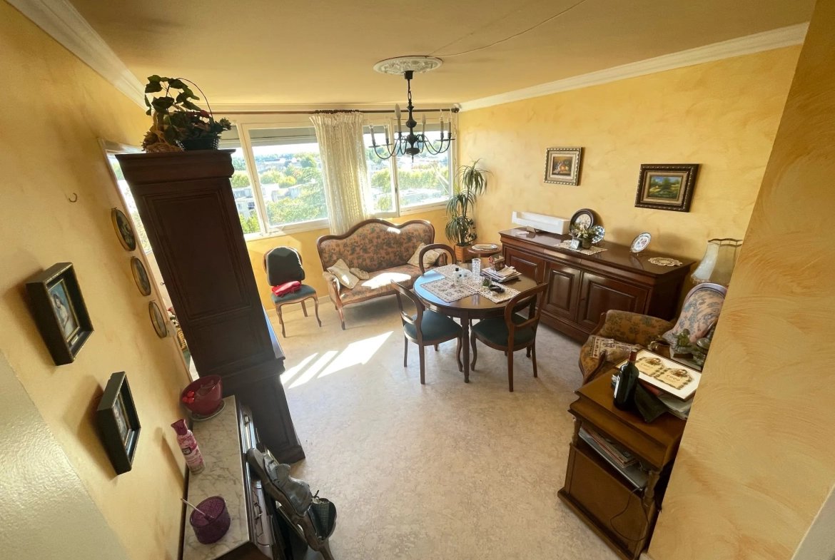 Grand appartement avec balcon à Tarbes (65) 