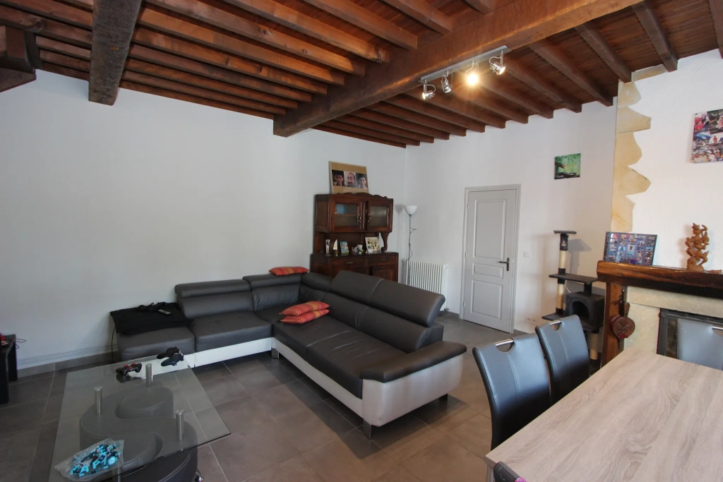 EXCLUSIVITE, BORDES, A VENDRE Maison de 131 m2, 4 chambres sur 650 m2 de terrain.