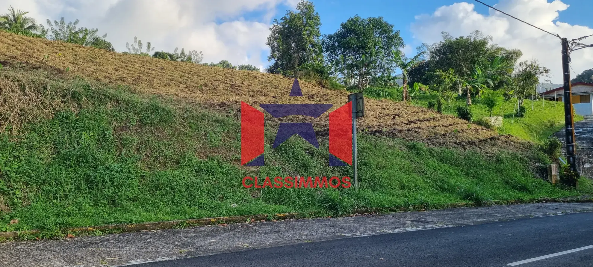 Terrain constructible 1794 m2 