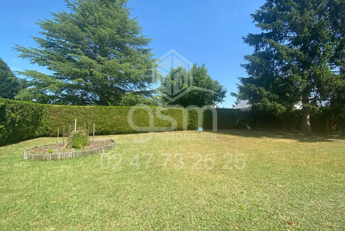 Terrain plat à Monts 340m2 en exclusivité 